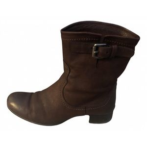 Prada brown bootie